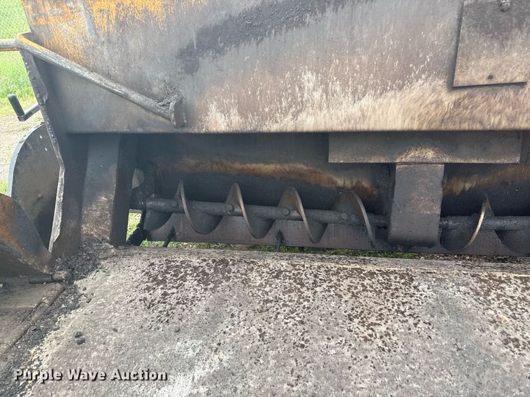 image for item DS4355 Leeboy LS1000T paver