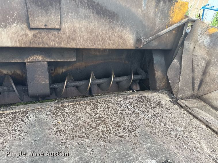 image for item DS4355 Leeboy LS1000T paver