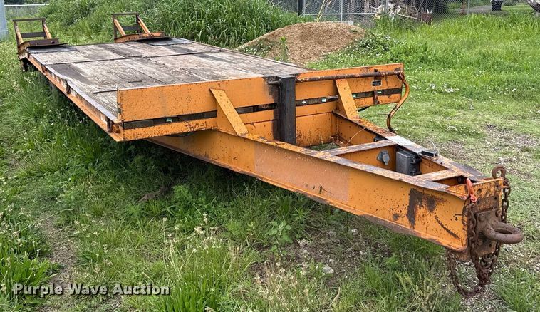 image for item DS4357 1994 Economy  MP423DE equipment trailer