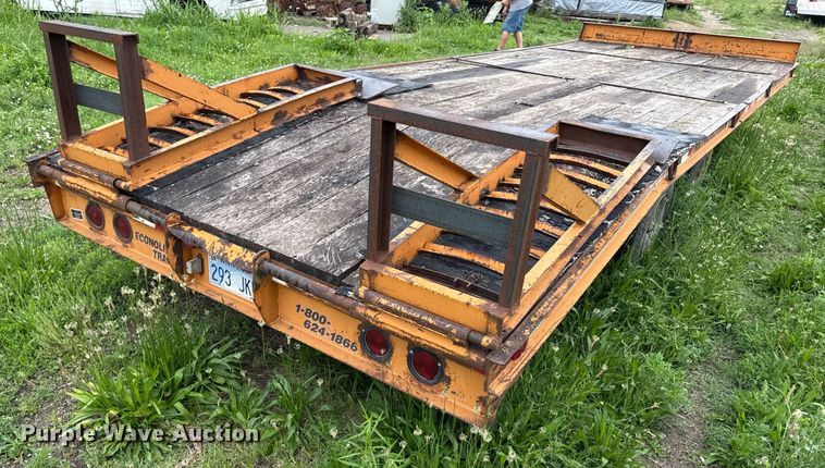 image for item DS4357 1994 Economy  MP423DE equipment trailer