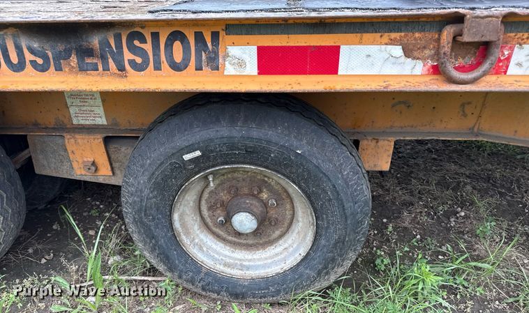 image for item DS4357 1994 Economy  MP423DE equipment trailer