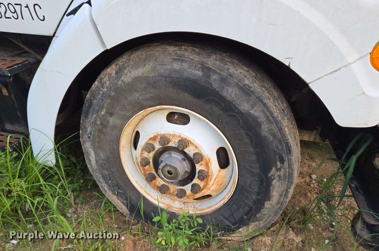 image for item DT4857 2002 Sterling L-Line sewer jetter truck