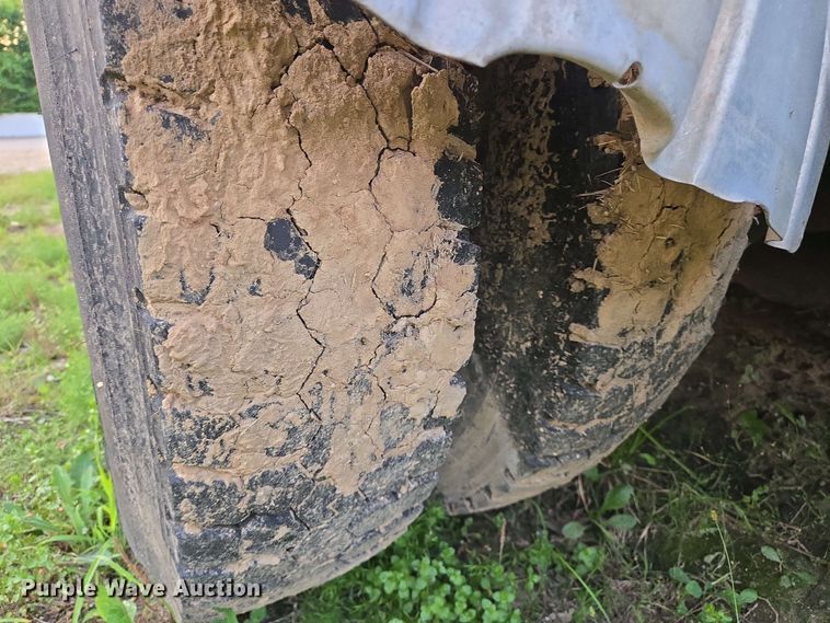 image for item DT4857 2002 Sterling L-Line sewer jetter truck