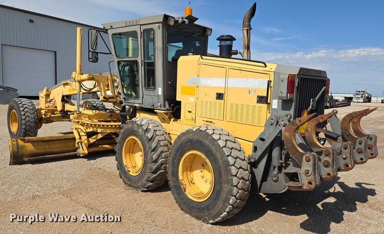 image for item DT4883 2001 Volvo G720VHP motor grader