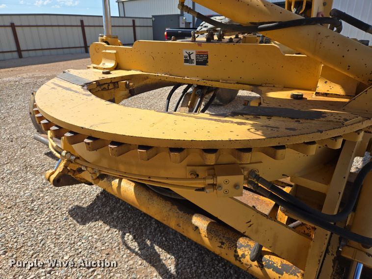 image for item DT4883 2001 Volvo G720VHP motor grader