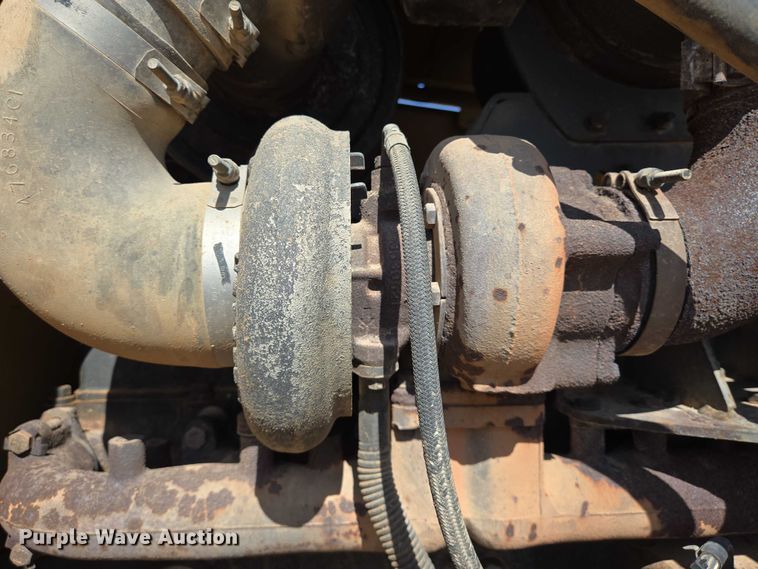 image for item DT4883 2001 Volvo G720VHP motor grader