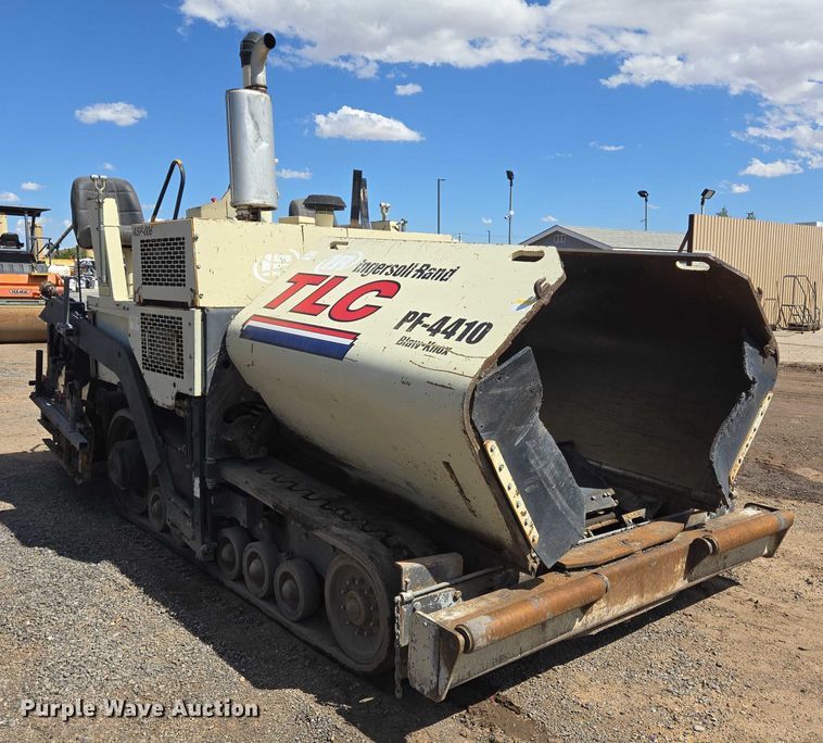 image for item DT4884 2005 Blaw Knox PF-4410 paver