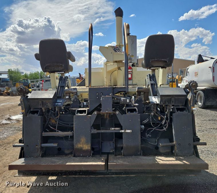 image for item DT4884 2005 Blaw Knox PF-4410 paver