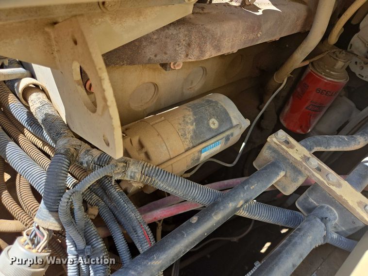 image for item DT4884 2005 Blaw Knox PF-4410 paver