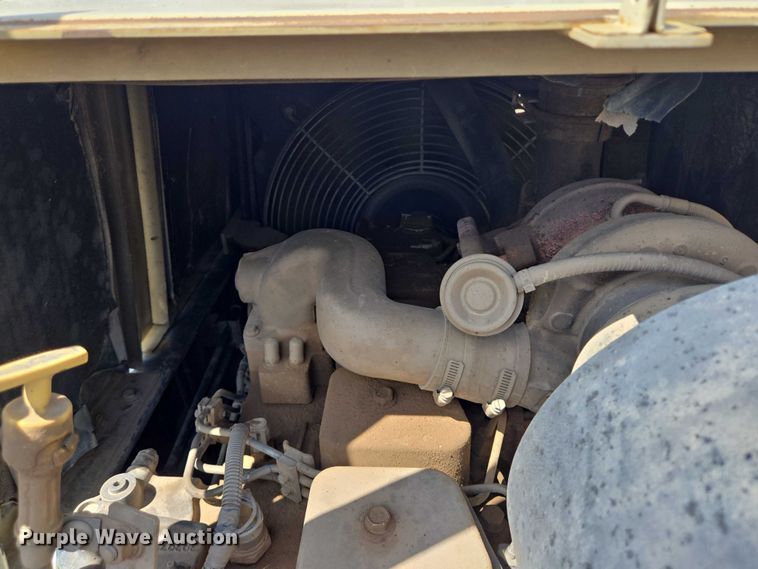 image for item DT4884 2005 Blaw Knox PF-4410 paver