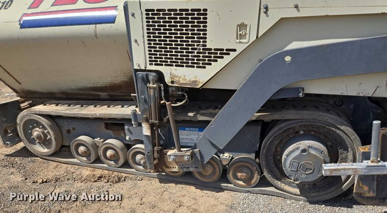 image for item DT4884 2005 Blaw Knox PF-4410 paver