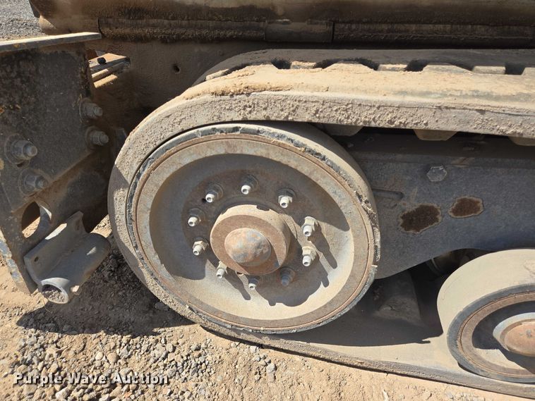 image for item DT4884 2005 Blaw Knox PF-4410 paver