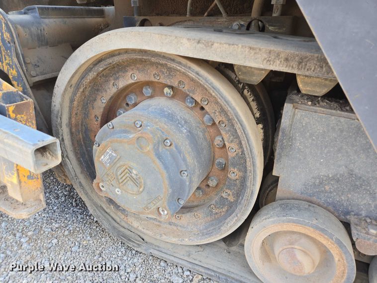 image for item DT4884 2005 Blaw Knox PF-4410 paver