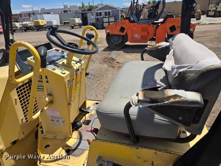 image for item DT4887 2006 Sakai SW320 double drum vibratory roller