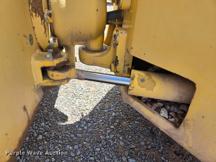 image for item DT4887 2006 Sakai SW320 double drum vibratory roller