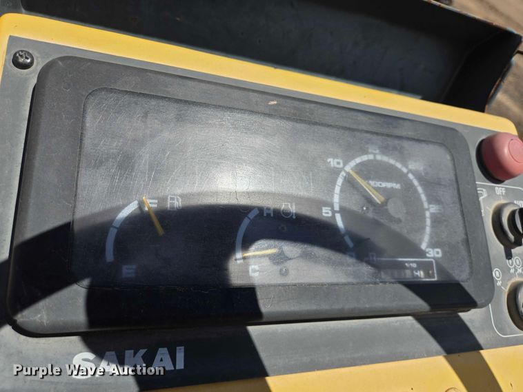 image for item DT4887 2006 Sakai SW320 double drum vibratory roller