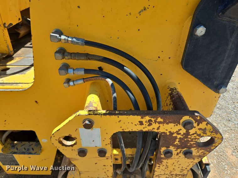 image for item DT4888 2007 Sakai SW320 double drum vibratory roller