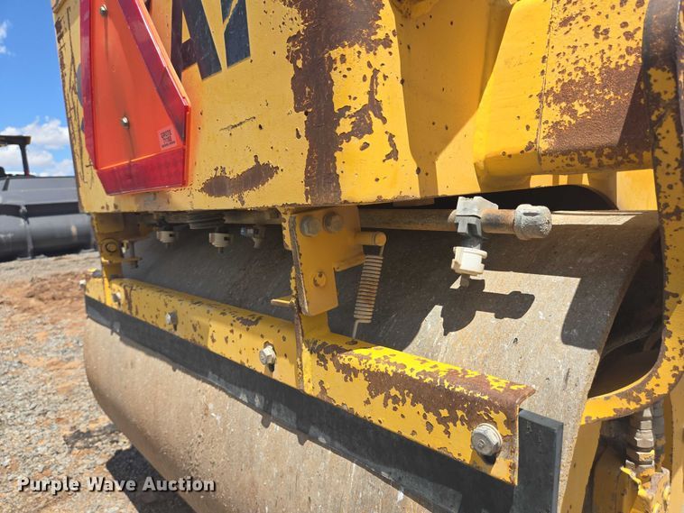 image for item DT4888 2007 Sakai SW320 double drum vibratory roller