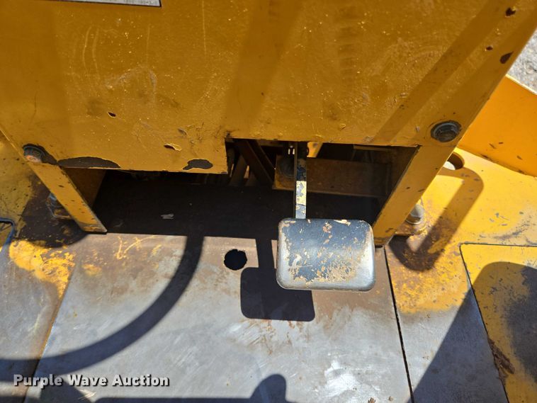 image for item DT4888 2007 Sakai SW320 double drum vibratory roller