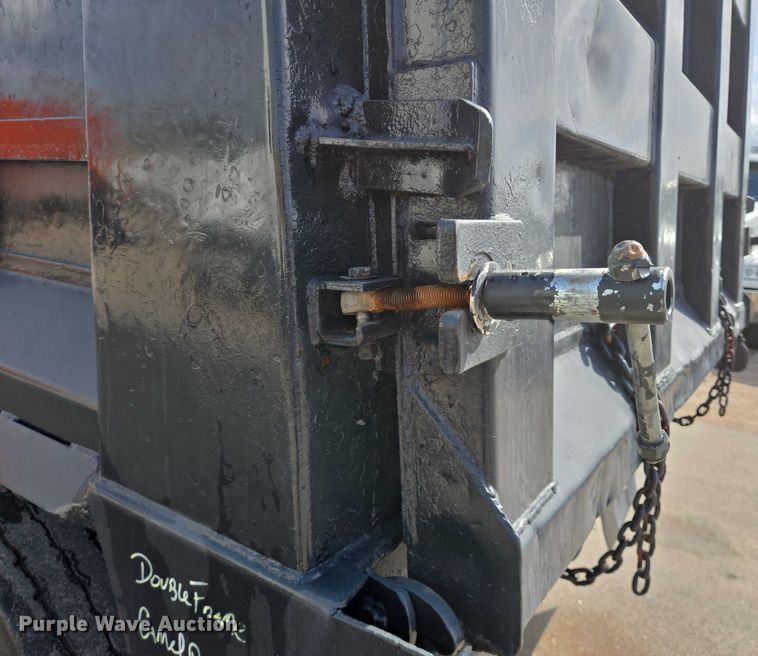 image for item DT4893 2013 Mack Granite GU713 dump truck