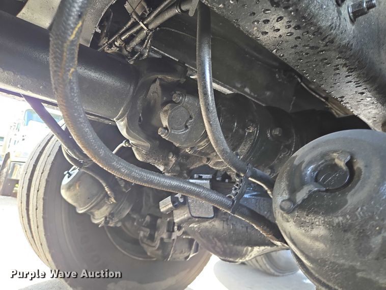 image for item DT4893 2013 Mack Granite GU713 dump truck