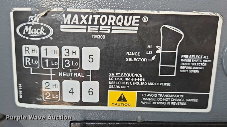 image for item DT4893 2013 Mack Granite GU713 dump truck