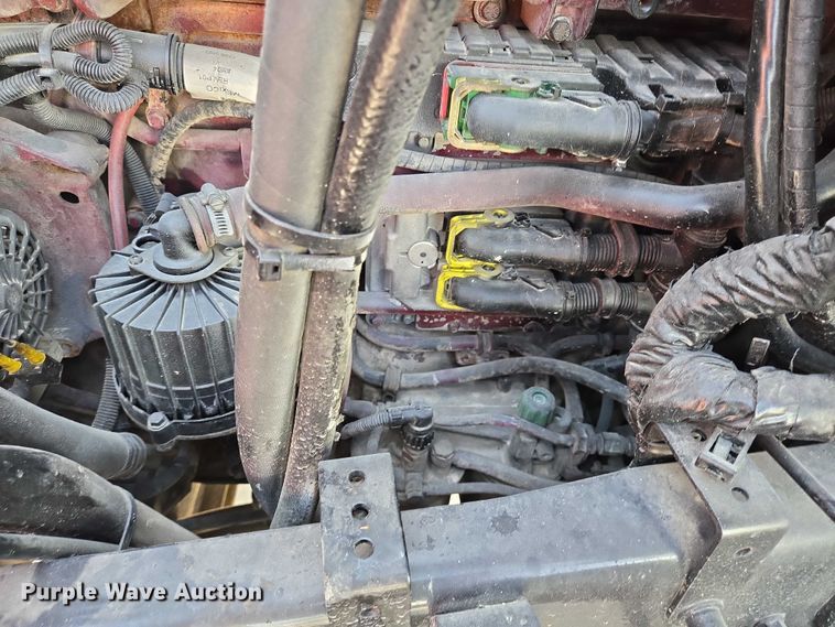 image for item DT4893 2013 Mack Granite GU713 dump truck