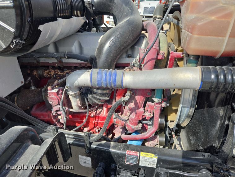 image for item DT4893 2013 Mack Granite GU713 dump truck