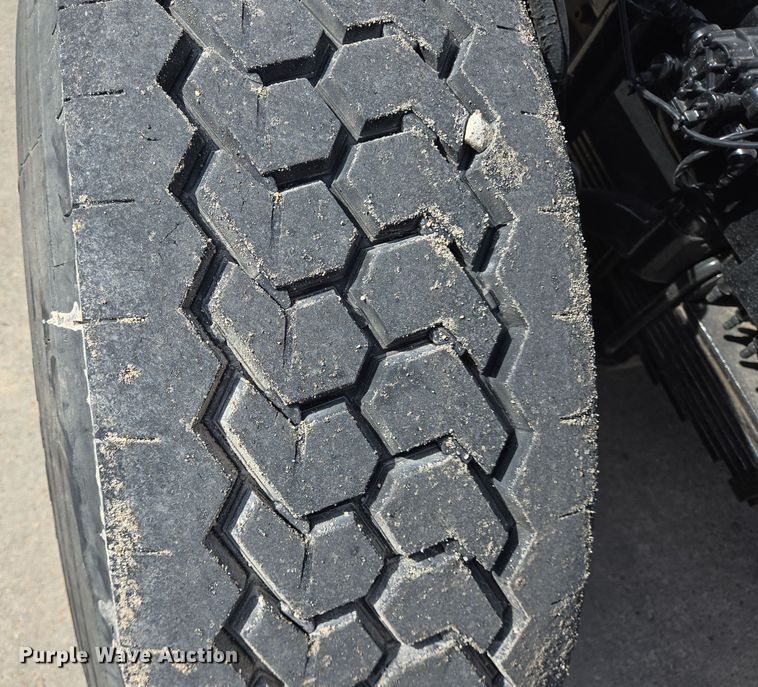 image for item DT4893 2013 Mack Granite GU713 dump truck