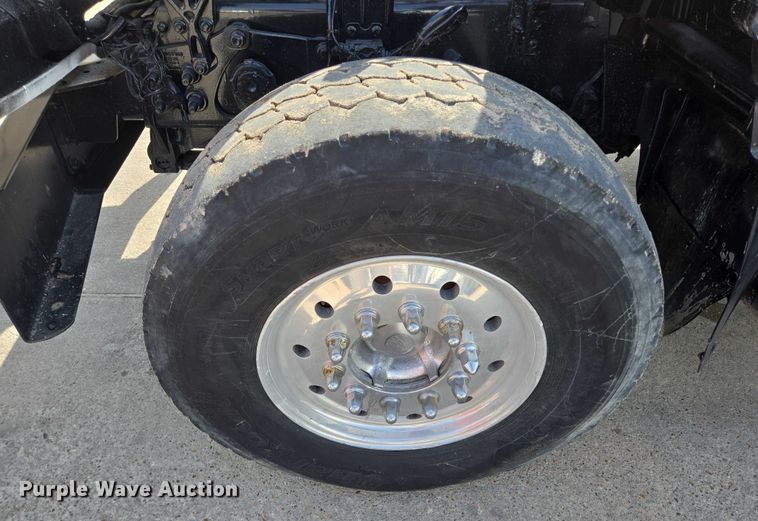 image for item DT4893 2013 Mack Granite GU713 dump truck