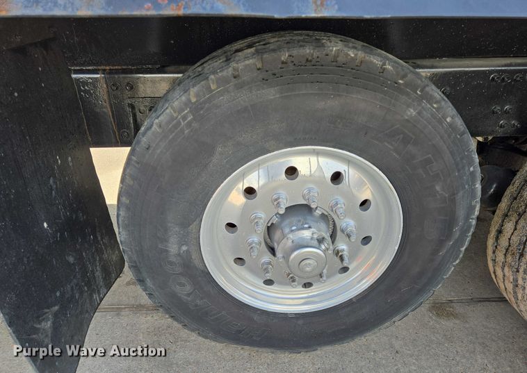 image for item DT4893 2013 Mack Granite GU713 dump truck