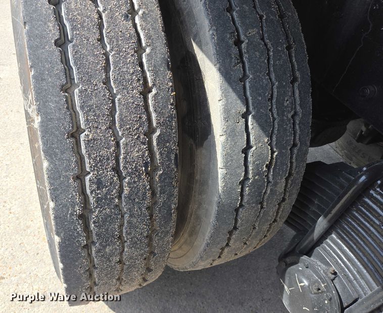 image for item DT4893 2013 Mack Granite GU713 dump truck