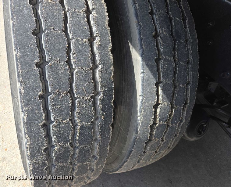 image for item DT4893 2013 Mack Granite GU713 dump truck