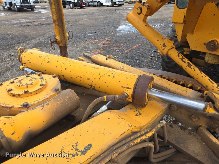 image for item DT4894 1971 Galion T-500 rigid frame motor grader