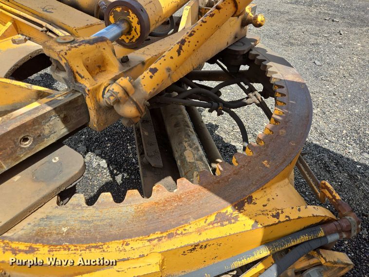 image for item DT4894 1971 Galion T-500 rigid frame motor grader