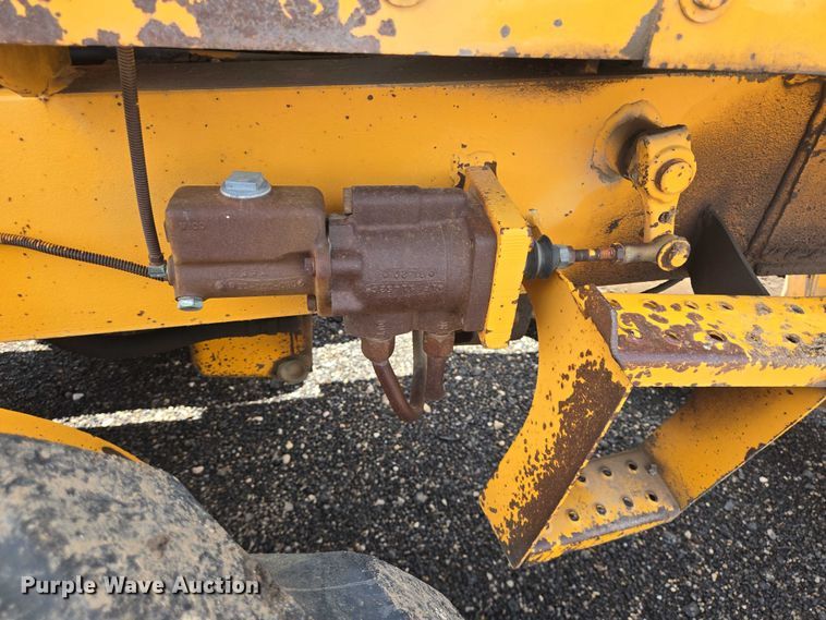 image for item DT4894 1971 Galion T-500 rigid frame motor grader