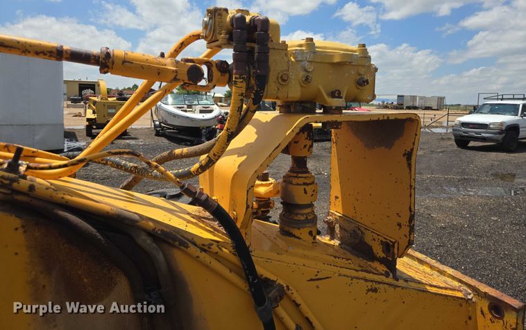 image for item DT4894 1971 Galion T-500 rigid frame motor grader