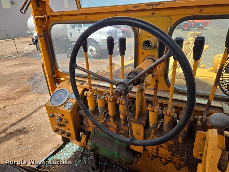 image for item DT4894 1971 Galion T-500 rigid frame motor grader
