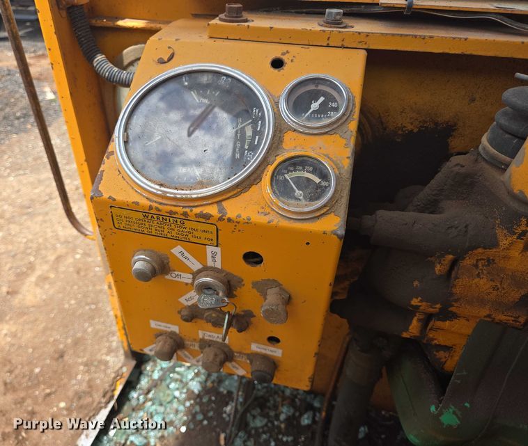 image for item DT4894 1971 Galion T-500 rigid frame motor grader