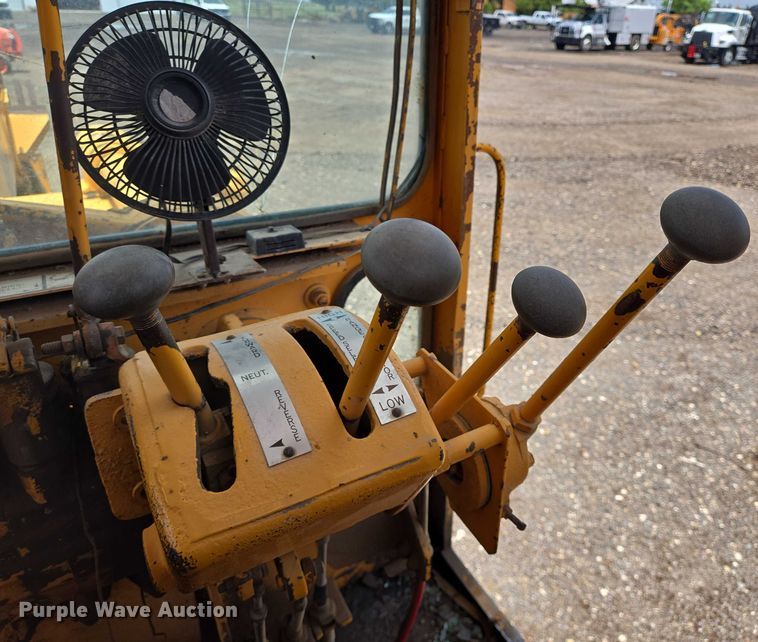 image for item DT4894 1971 Galion T-500 rigid frame motor grader