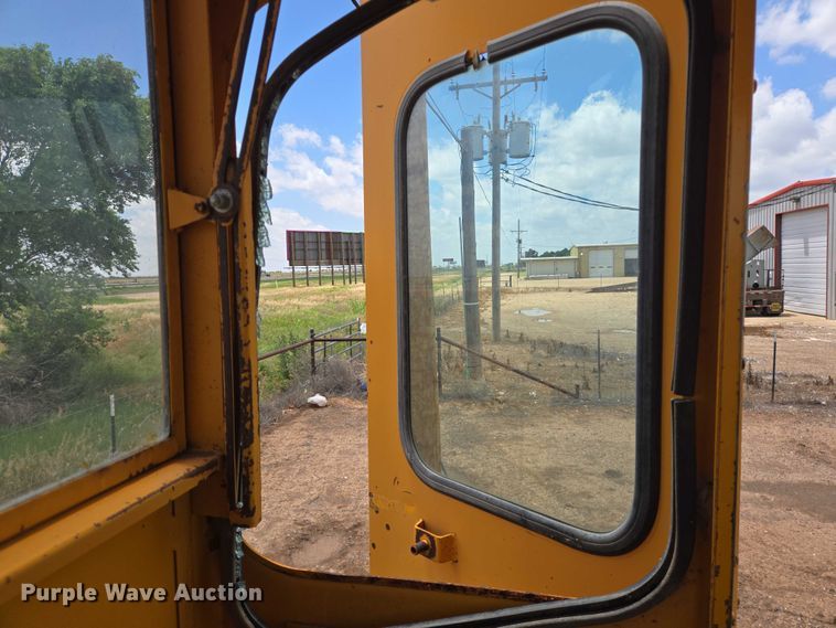 image for item DT4894 1971 Galion T-500 rigid frame motor grader