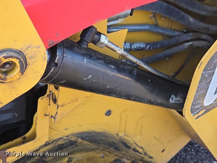 image for item DT4905 2018 Caterpillar 299D2 tracked skid steer loader