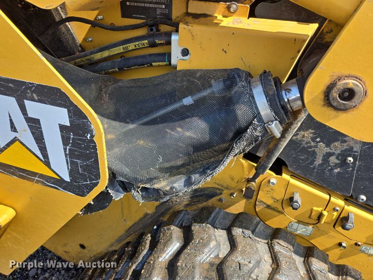 image for item DT4906 2019 Caterpillar 299D2XHP tracked skid steer loader