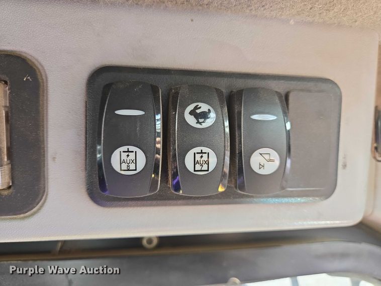 image for item DT4906 2019 Caterpillar 299D2XHP tracked skid steer loader