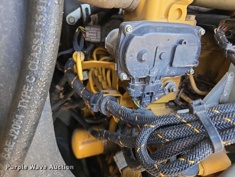 image for item DT4906 2019 Caterpillar 299D2XHP tracked skid steer loader