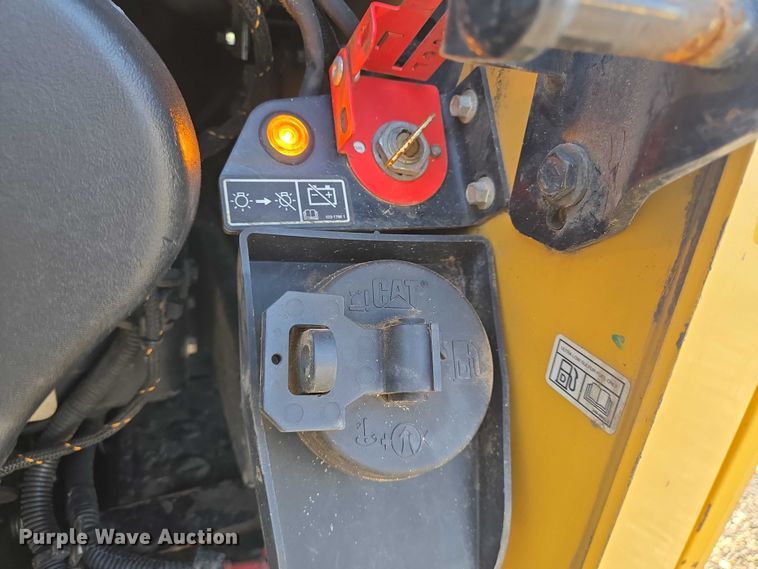 image for item DT4906 2019 Caterpillar 299D2XHP tracked skid steer loader