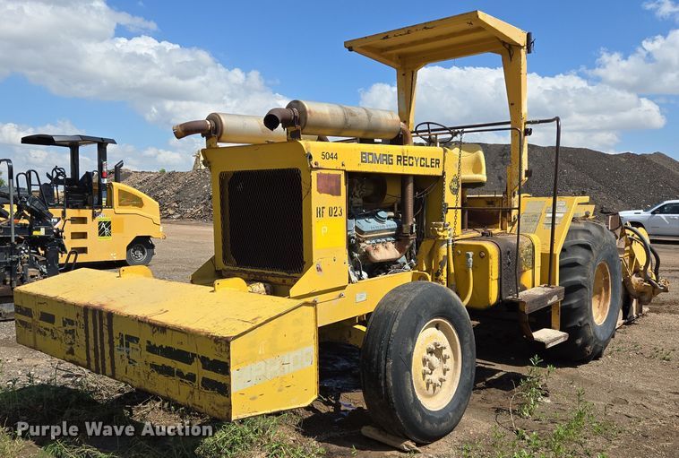 image for item DT4913 1987 Bomag MPH100R soil stabilizer / recycler