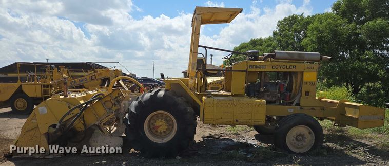 image for item DT4913 1987 Bomag MPH100R soil stabilizer / recycler