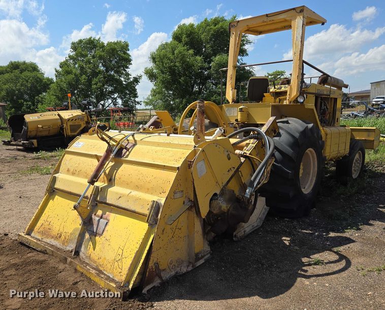 image for item DT4913 1987 Bomag MPH100R soil stabilizer / recycler