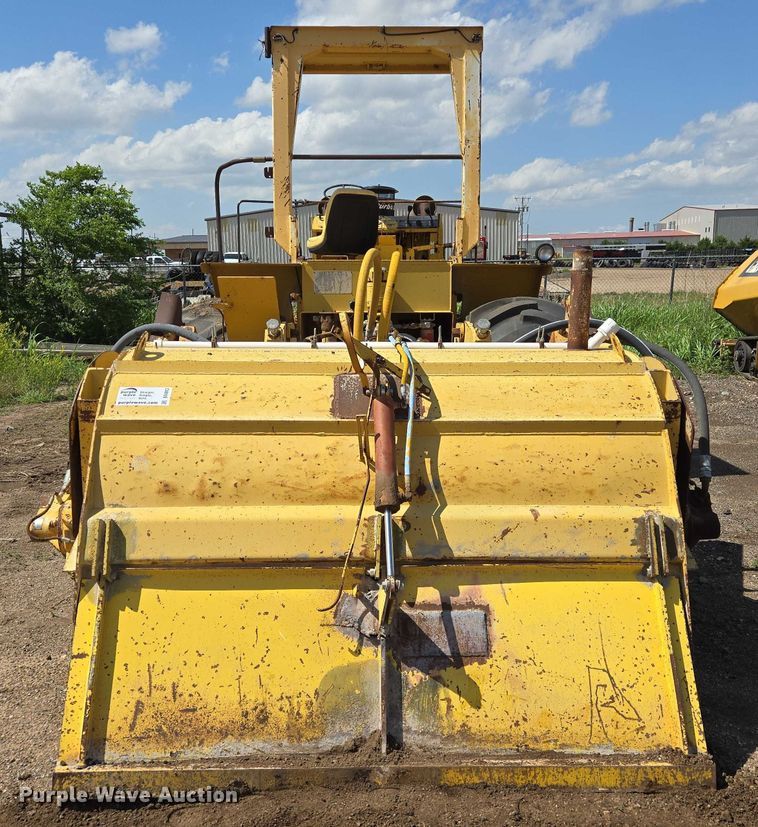 image for item DT4913 1987 Bomag MPH100R soil stabilizer / recycler